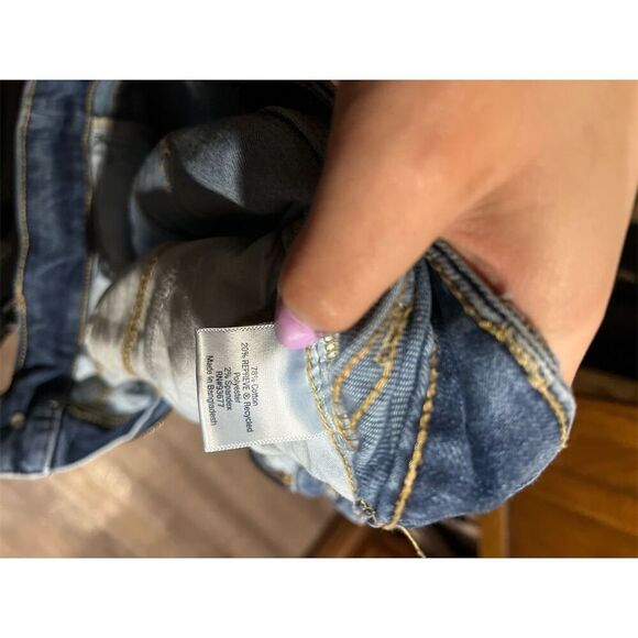 St. John's Bay Women's Size 8 Blue Skinny Ankle Jeans Frayed Hem - Picture 4 of 7